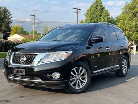 2014 Nissan Pathfinder Hybrid for sale at A.I. Monroe Auto Sales in Bountiful UT