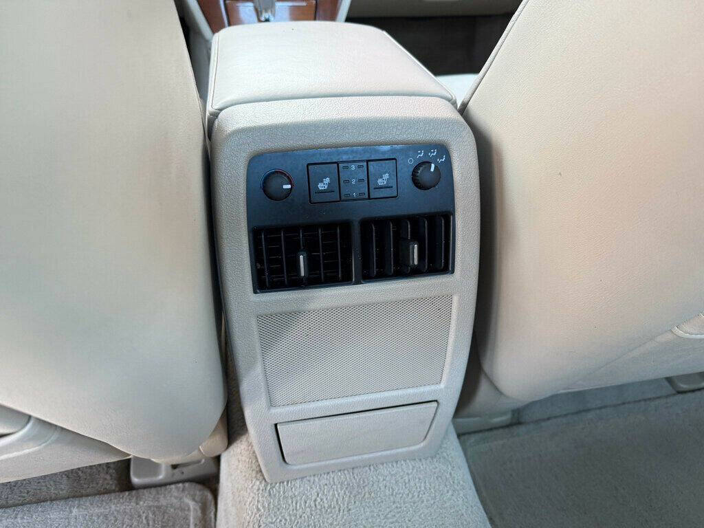 2006 Cadillac STS 41
