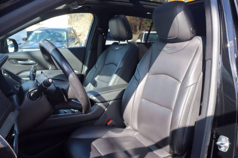 2020 Cadillac XT4 Premium Luxury