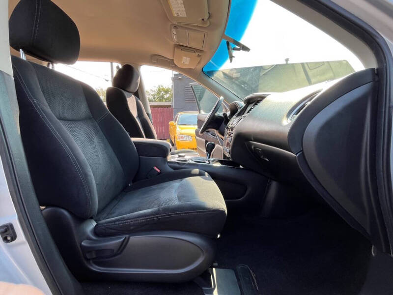 2013 Nissan Pathfinder S