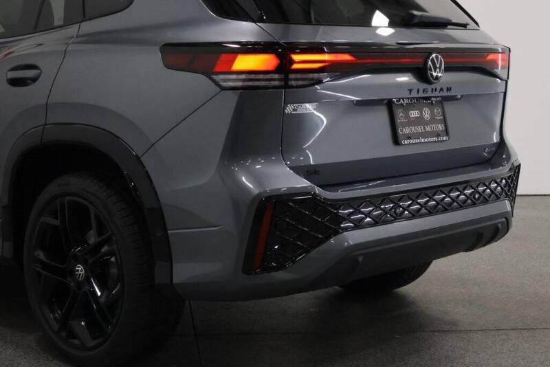 2026 Volkswagen Tiguan SE R-Line Black 4Motion