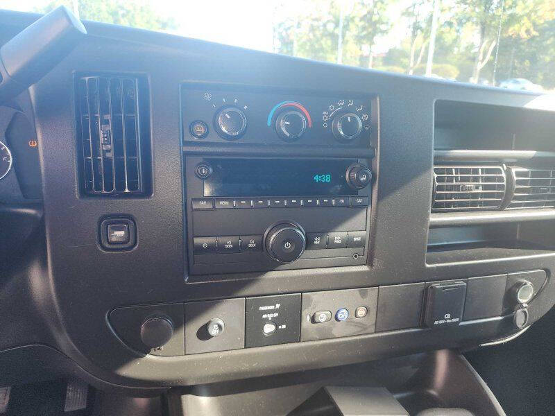 2023 Chevrolet Express 2500