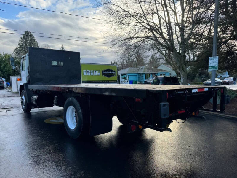 1993 Ford CF8000