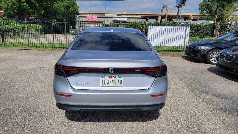2023 Honda Accord EX