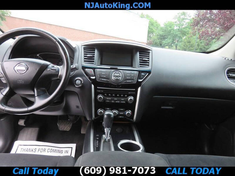 2014 Nissan Pathfinder SV
