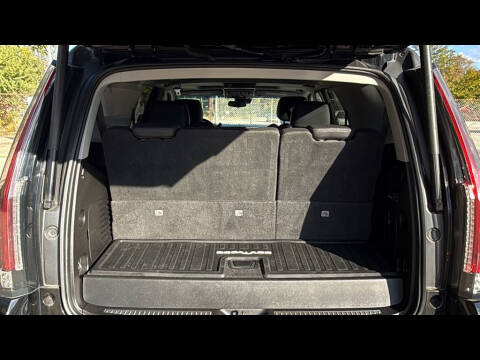 2018 Cadillac Escalade Luxury