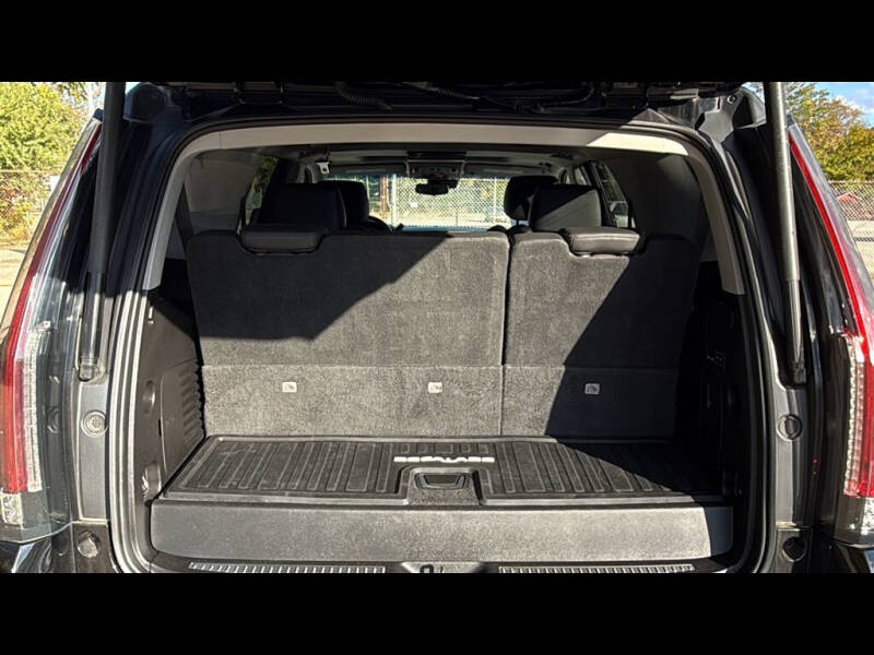 2018 Cadillac Escalade Luxury