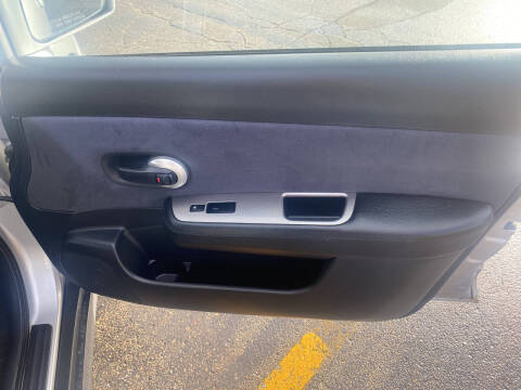 2007 Nissan Versa 1.8 S