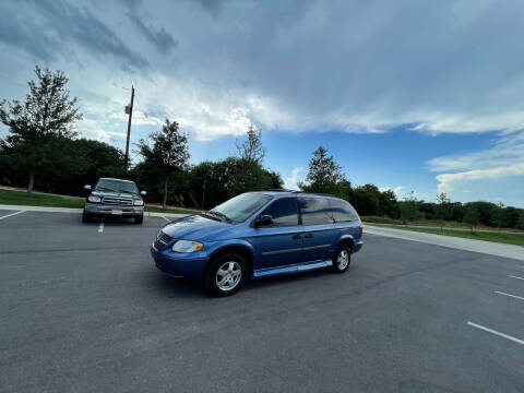 2007 Dodge Grand Caravan for sale at Hatimi Auto LLC in Buda TX