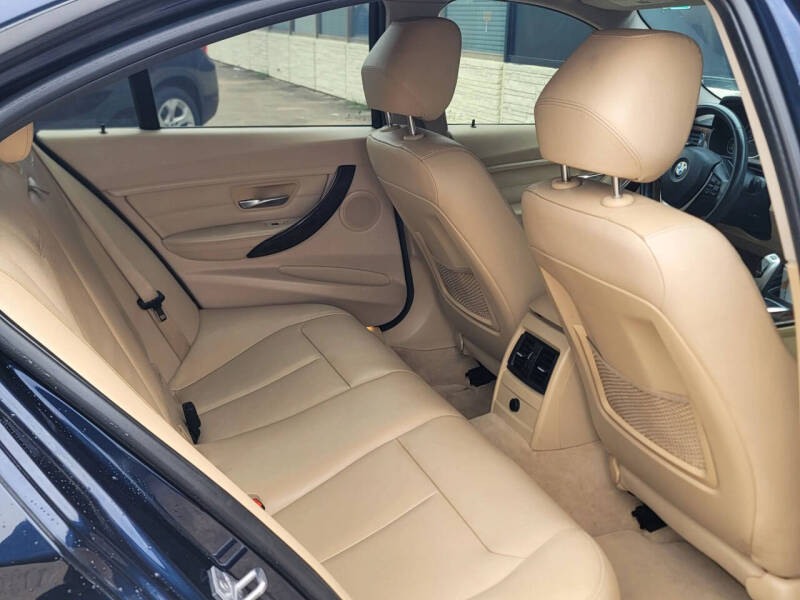 2015 BMW 3 Series 328i