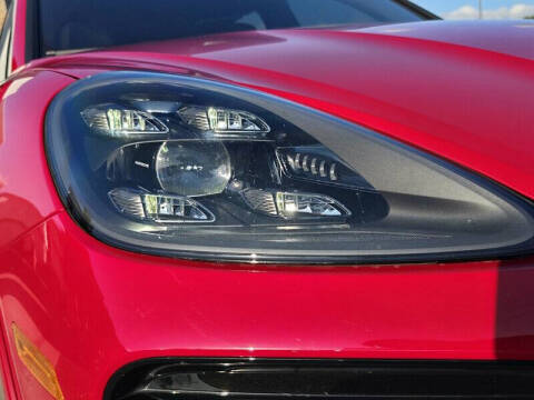 2022 Porsche Cayenne S