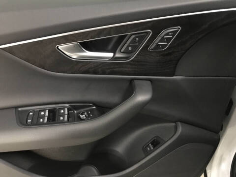 2022 Audi Q7 quattro Premium 45 TFSI