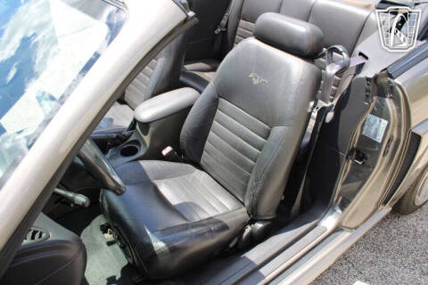 2002 Ford Mustang GT Deluxe