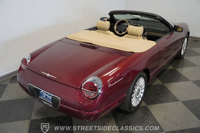 2004 Ford Thunderbird Deluxe