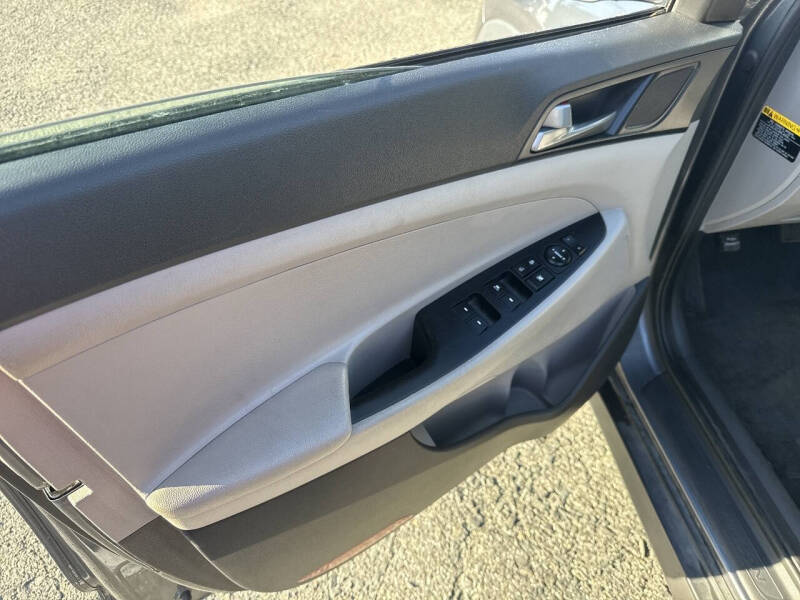 2016 Hyundai Tucson SE