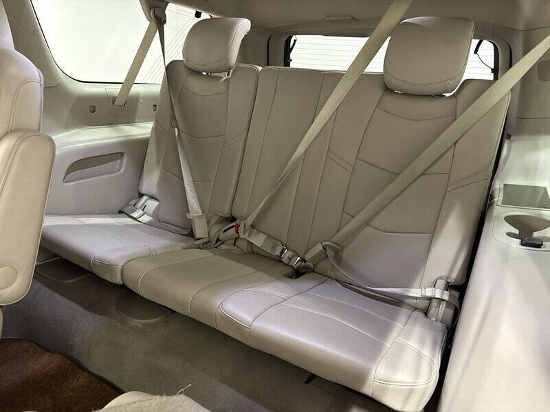 2016 Cadillac Escalade ESV Luxury Collection