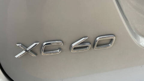 2016 Volvo XC60 T5 Drive-E Platinum