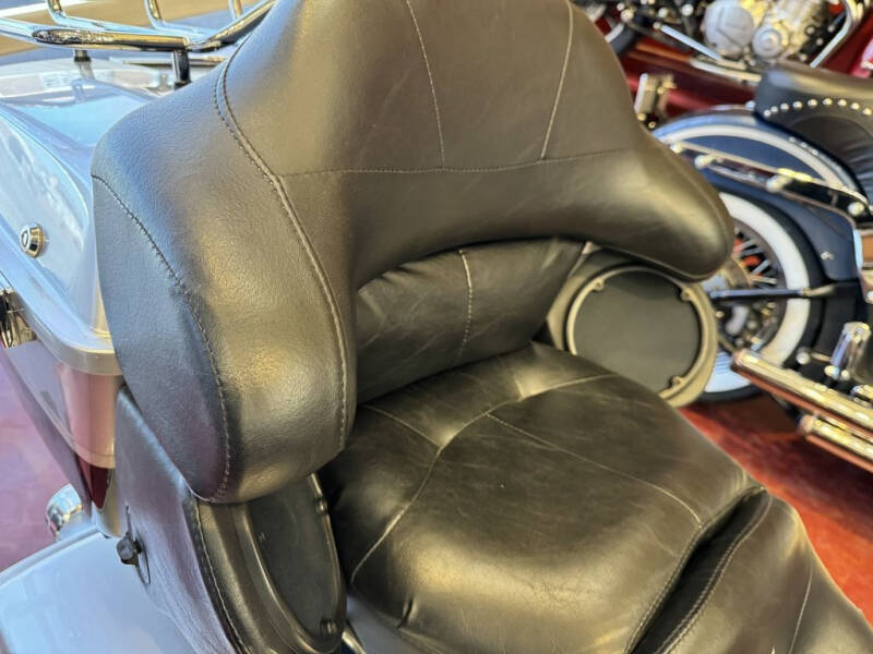 2003 Harley-Davidson® FLHTCUI - Electra Glide®