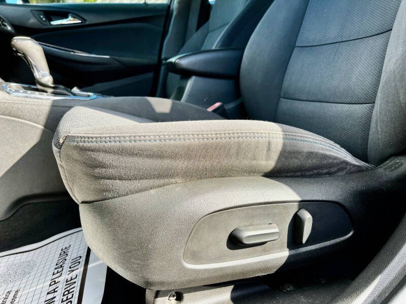 2019 Chevrolet Cruze LT