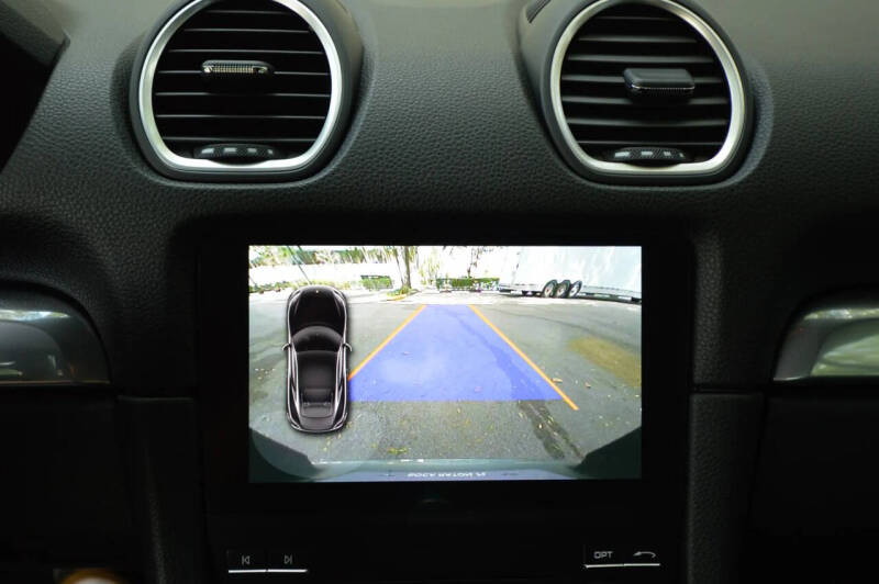 2025 Porsche 718 Cayman S