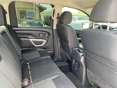 2018 Nissan Titan SV