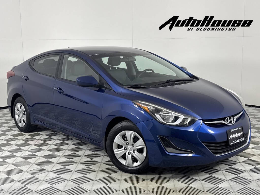 2016 Hyundai Elantra SE 4dr Sedan 6M (US)'s photo
