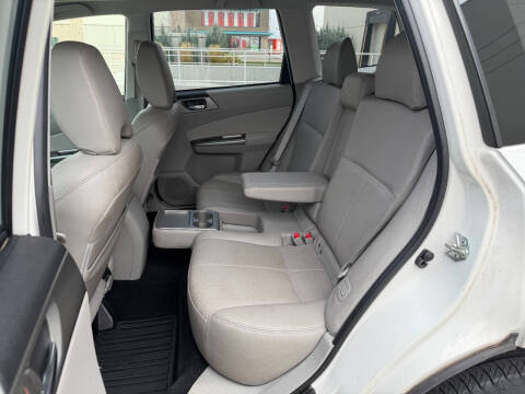 2012 Subaru Forester 2.5X Limited