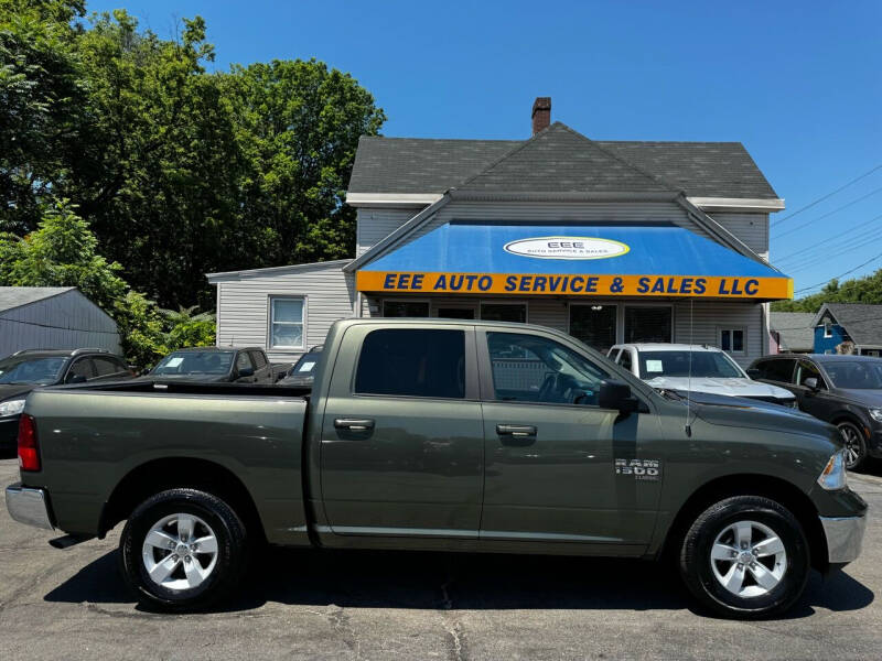 2021 RAM 1500 Classic for sale at EEE AUTO SERVICES AND SALES LLC - CINCINNATI - Loveland in Cincinnati OH