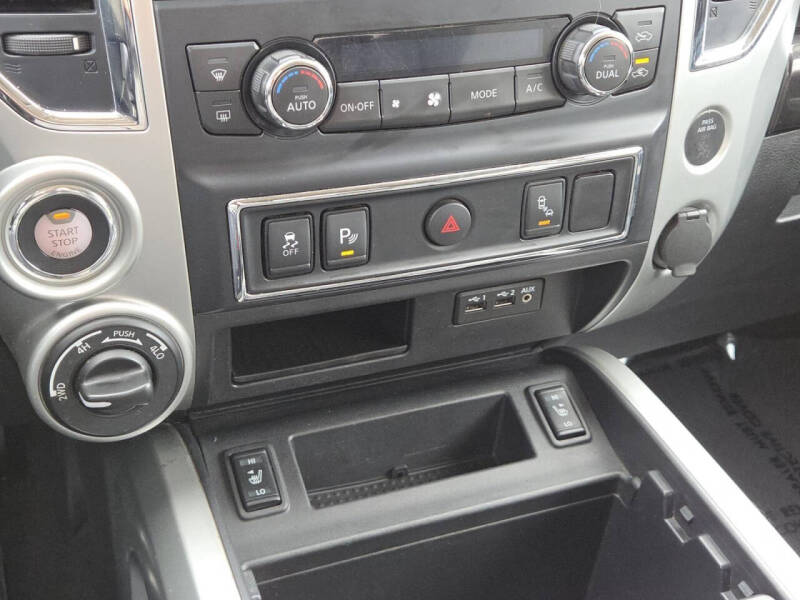 2019 Nissan Titan SV