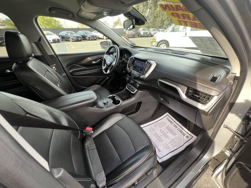 2023 GMC Terrain SLT