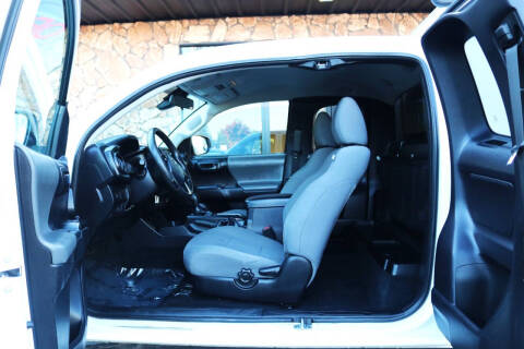 2020 Toyota Tacoma SR