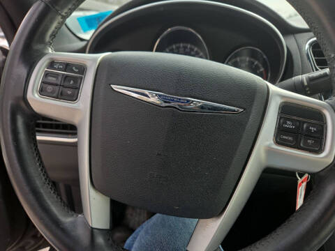 2012 Chrysler 200 Limited