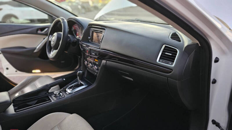 2014 Mazda MAZDA6 i Grand Touring