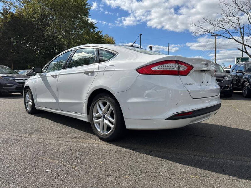 2015 Ford Fusion SE
