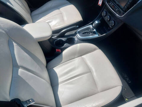 2012 Chrysler 200 Limited