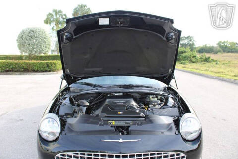 2005 Ford Thunderbird Deluxe