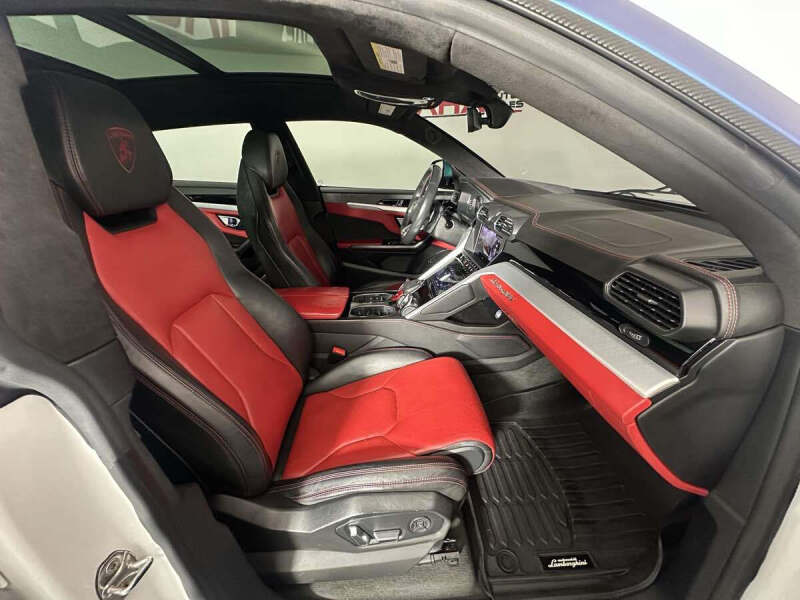 2019 Lamborghini Urus