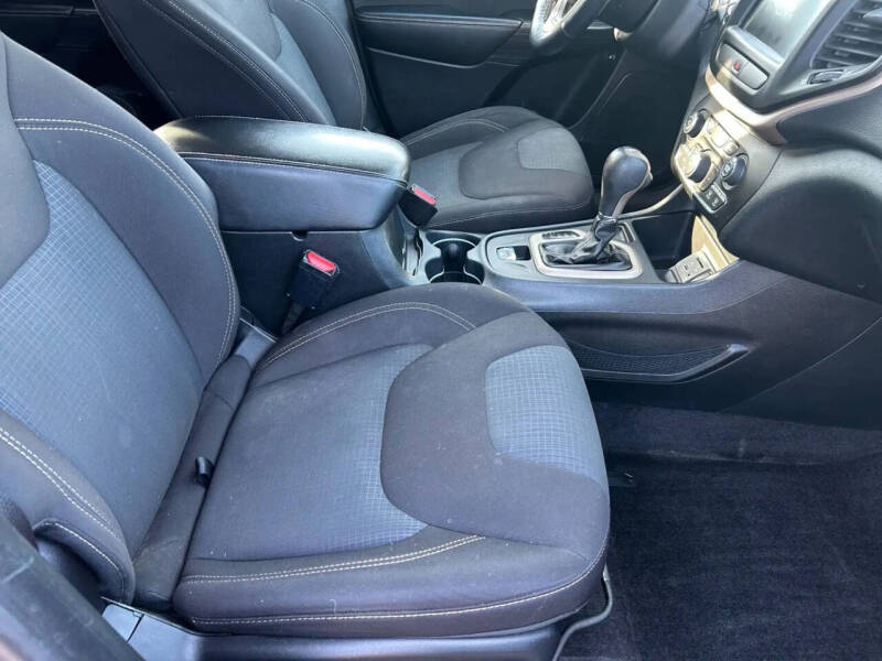 2016 Jeep Cherokee