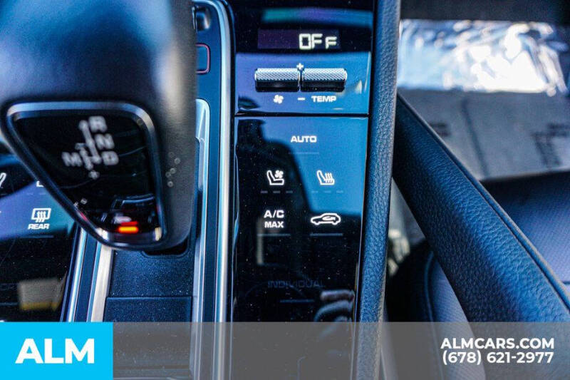 2023 Porsche Cayenne