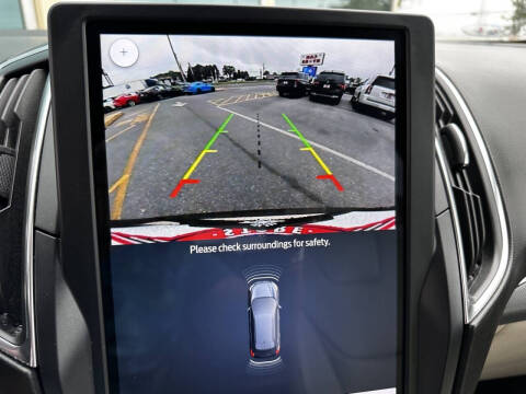 2021 Ford Edge Titanium