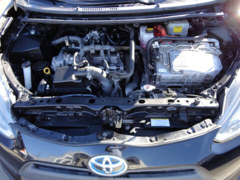 2017 Toyota Prius c Four