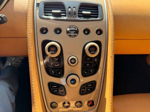 2015 Aston Martin Vanquish Volante