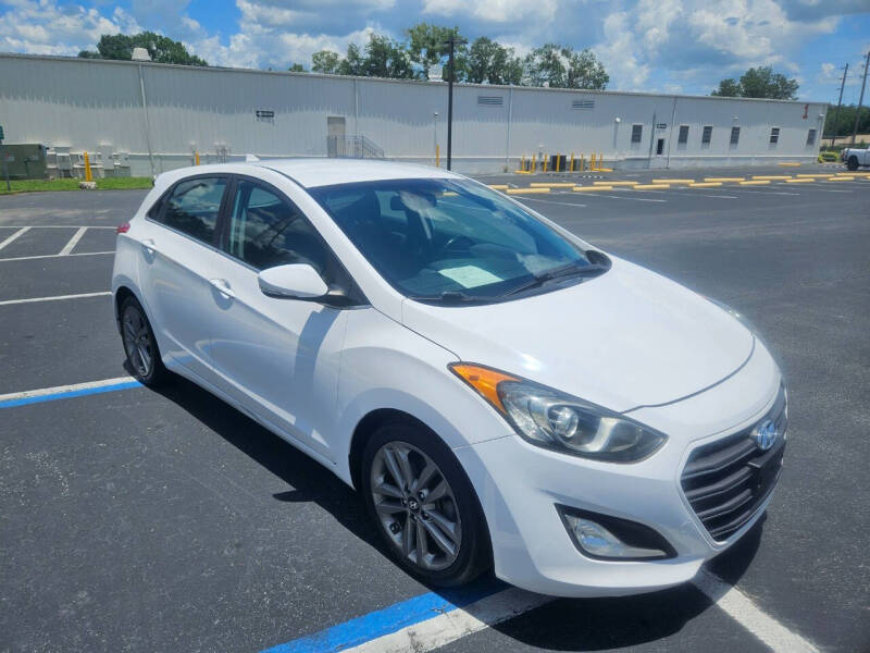 2016 Hyundai Elantra GT Base photo 10