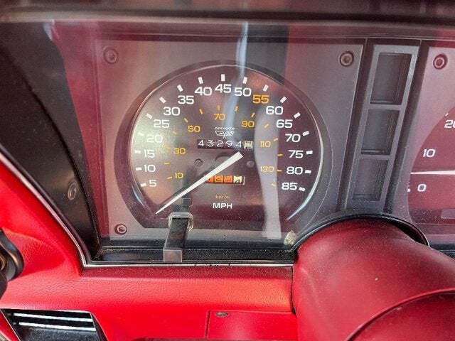 1982 Chevrolet Corvette 37