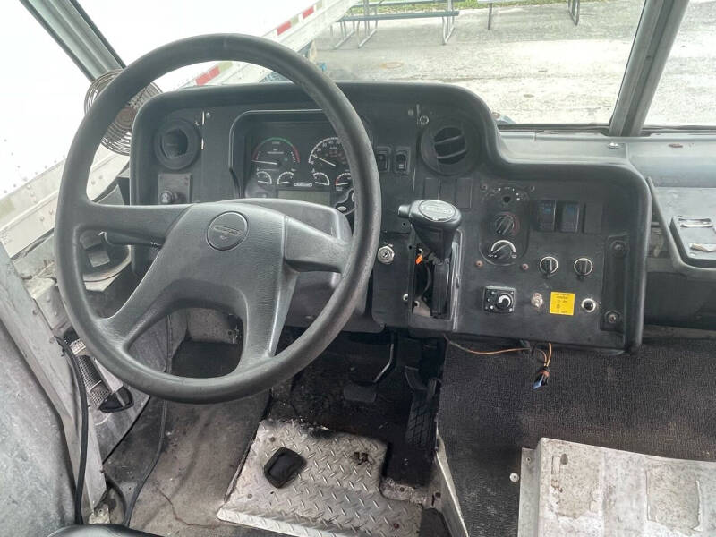 2011 Freightliner MT45 Chassis