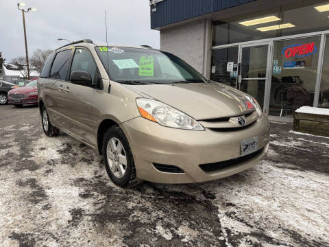 2010 Toyota Sienna for sale at Streff Auto Group in Milwaukee WI