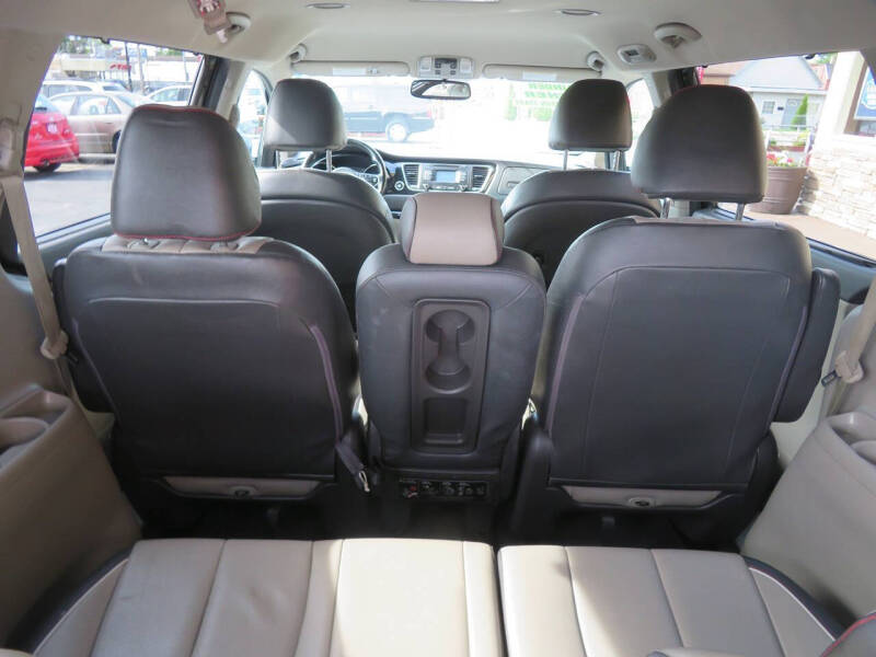 2016 Kia Sedona EX