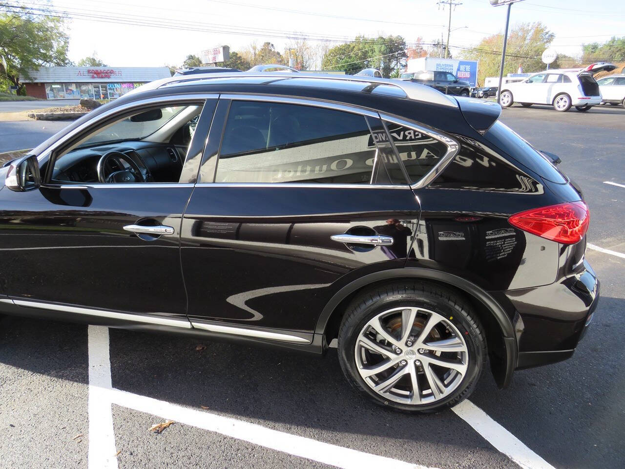 2017 INFINITI QX50 for sale at Colbert's Auto Outlet in Hickory, NC