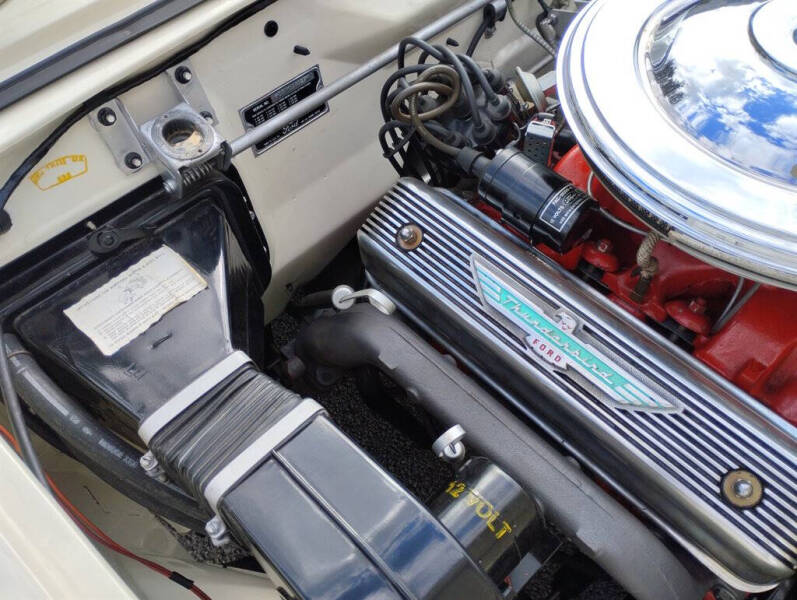 1957 Ford Thunderbird