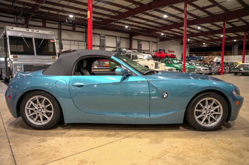 2005 BMW Z4 2.5i
